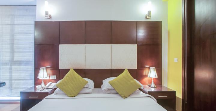 Emblem Hotel New Friends Colony, New Delhi Exterior photo